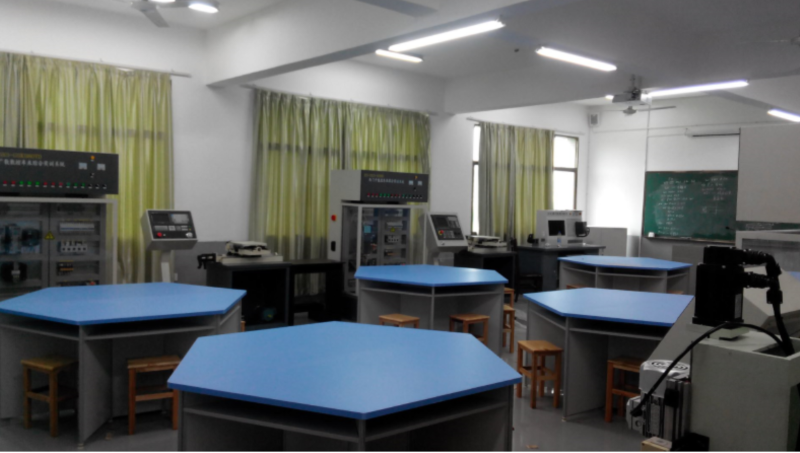 數控機床裝配與維修專業（初中起點，高技五年制）