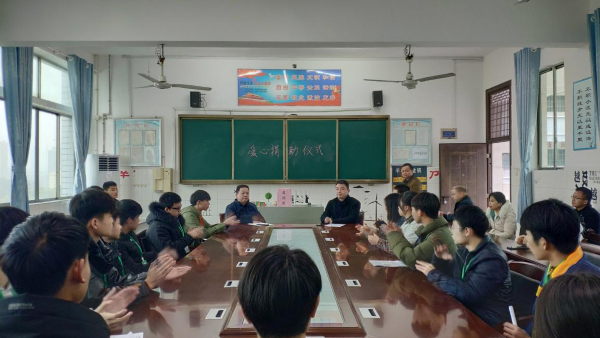 眾人拾柴火焰高,愛心捐助匯暖流