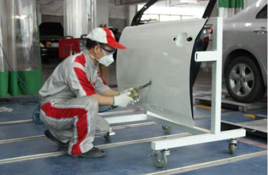汽車(chē)鈑金與涂裝專(zhuān)業(yè)介紹（0504-3）