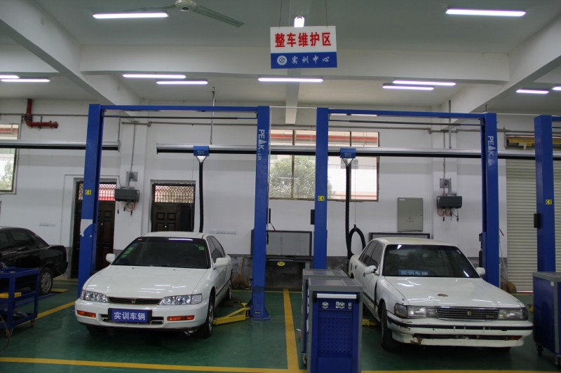 汽車整車維護實訓區域