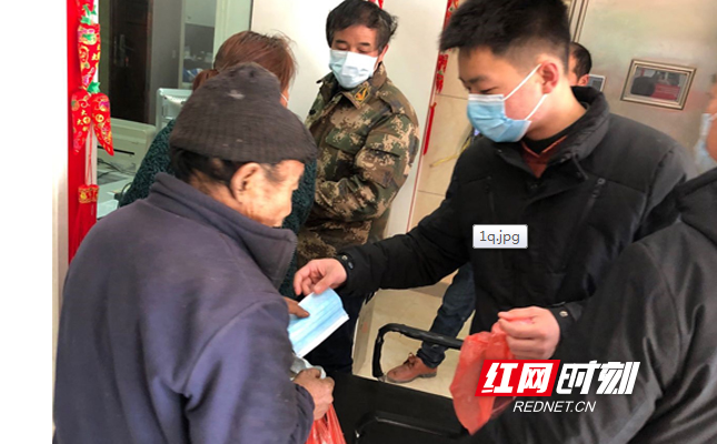 紅網(wǎng)報(bào)道:展青年擔(dān)當(dāng)!我系“00后”學(xué)子主動(dòng)“請纓”奮戰(zhàn)防疫一線