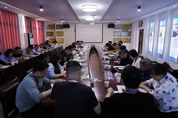 學(xué)院召開基層黨組織深入貫徹中央八項規(guī)定精神學(xué)習(xí)教育調(diào)度會