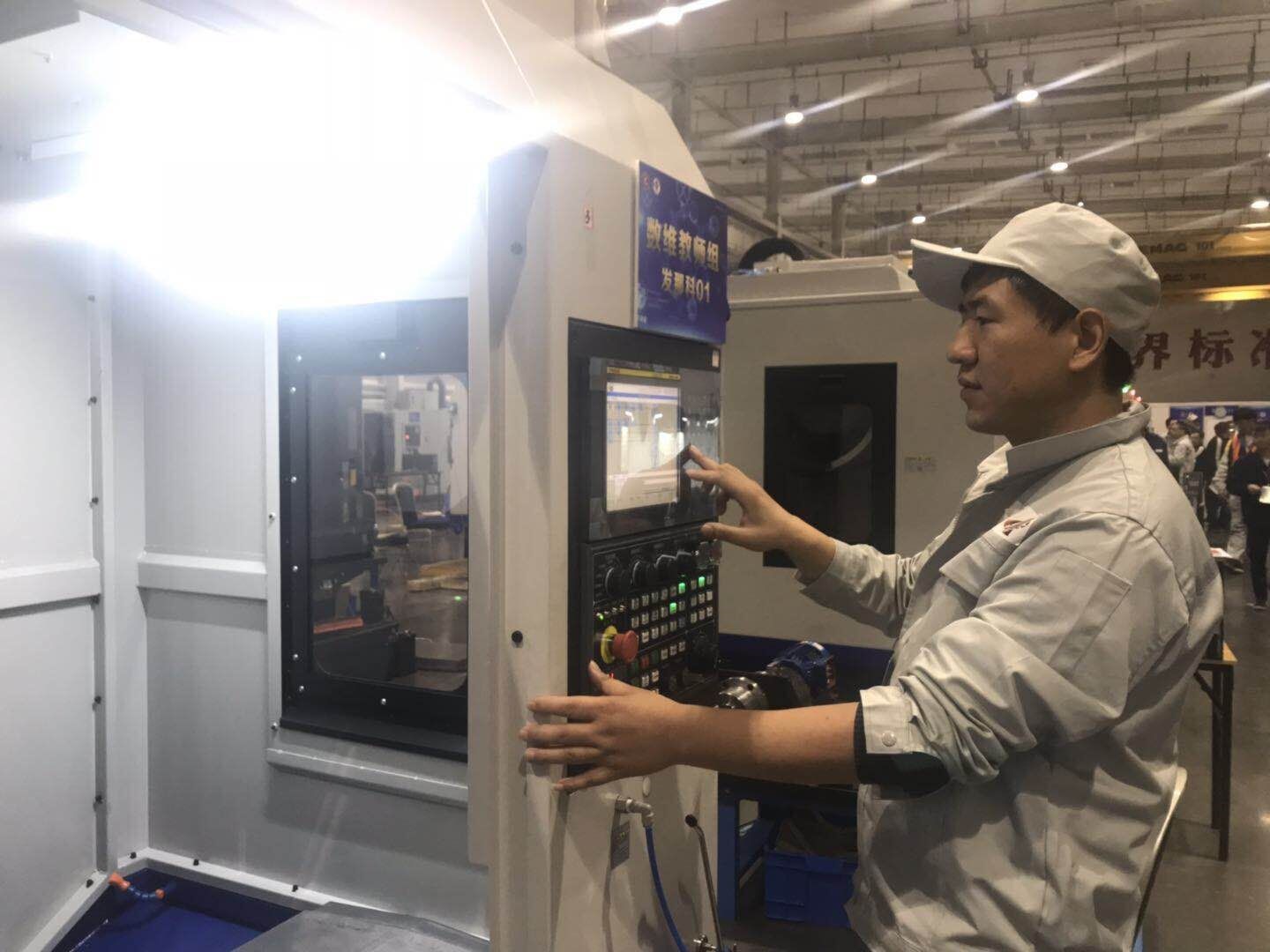 衡陽市委統戰部來我院拍攝黨外知識分子典型