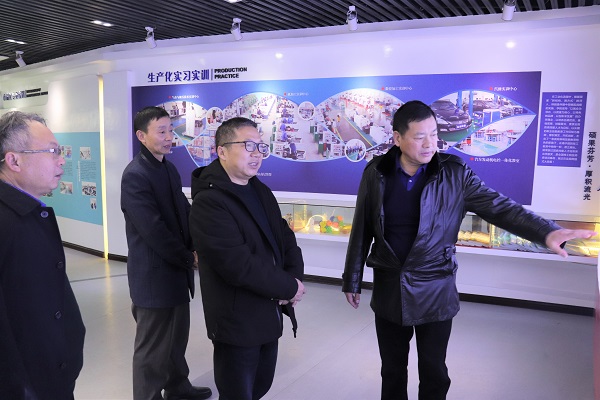 市委宣傳部常務副部長王酈君來我院調研指導文明創建工作